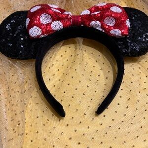Minnie Mouse ears for Disneyland